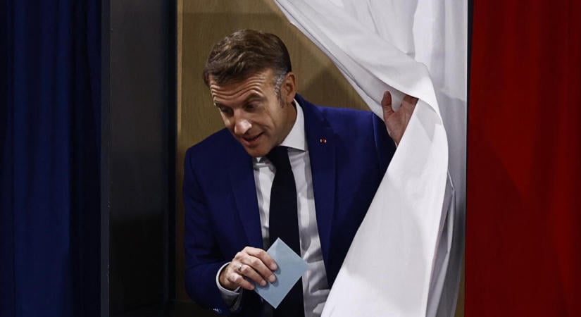 Macron újabb orosz mozgósítást és európai drónfenyegetést emleget