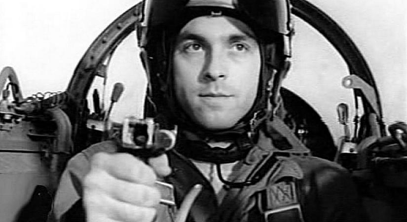 HAZAI TOP GUN: RAJONGTAK A FIATALOK AZ ŐRJÁRAT AZ ÉGEN CÍMŰ FILMÉRT