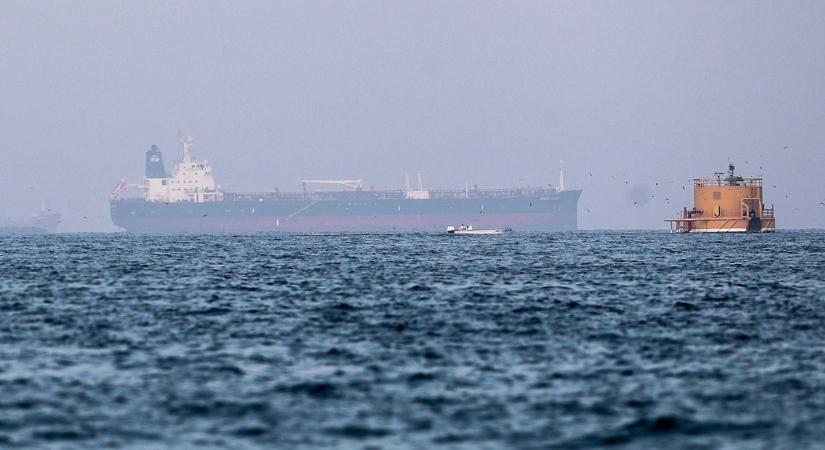 Tartályhajót ért támadás a román partok közelében, fokozott készültségben vannak a hatóságok
