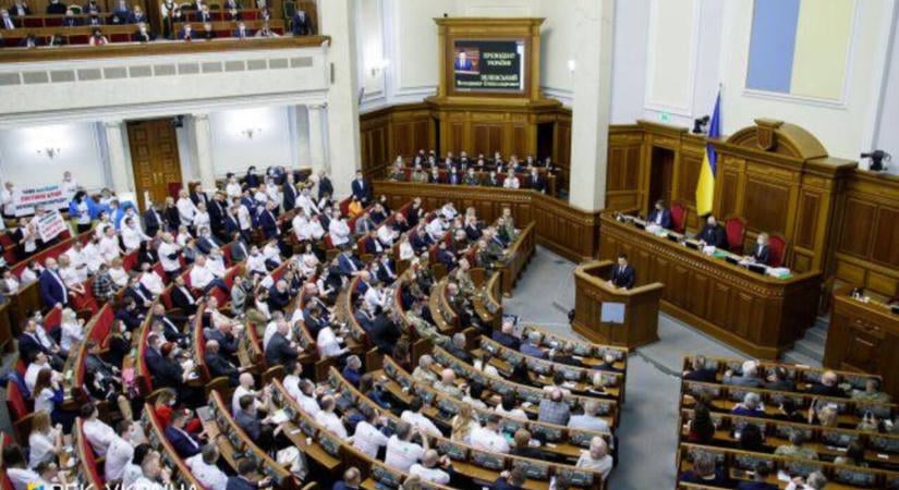 Új jogokat kapnak a magyarul tanuló diákok az ukrán törvényjavaslat alapján