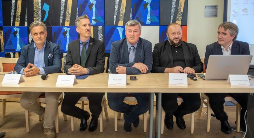 Elolvasna egy könyvet, de nincs meg a könyvtárban? Szóljon a Méliusznak, megrendelik!
