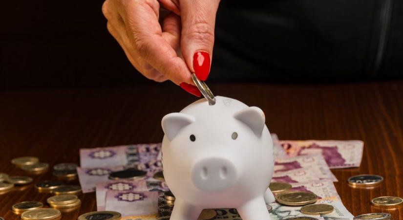 Ketyeg az óra, 200 ezer család élete bizonytalan a kormány időhúzása miatt