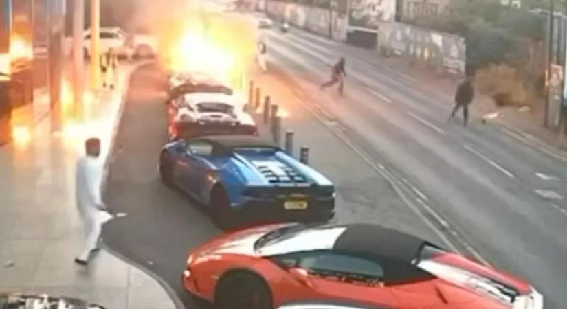 Molotov-koktállal gyújtottak fel két szupersportautót egy angliai esküvőn