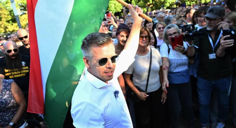 Szolnokon tart fórumot szombaton az országjáró körúton Magyar Péter