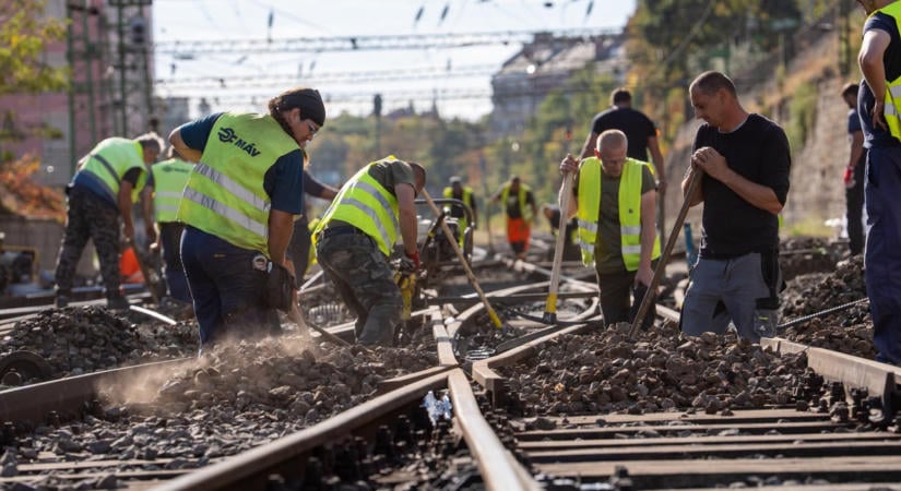 Vasárnap este befejeződnek a hétvégi munkálatok a Déli pályaudvaron