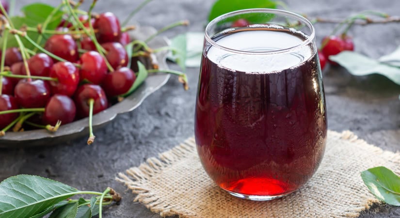 Ez a gyümölcslé a jó alvás titka: lefekvés előtt kell egy pohárral meginni