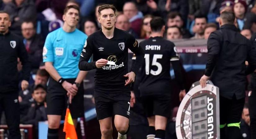 Szívszorító: így fogadták a szurkolók a rákot legyőző Premier League-focistát - videó