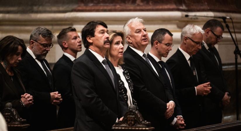 Magyar Péter Áder Jánosnak: Szedje össze a bátorságát, mégiscsak ön a csornai Charles Bronson!
