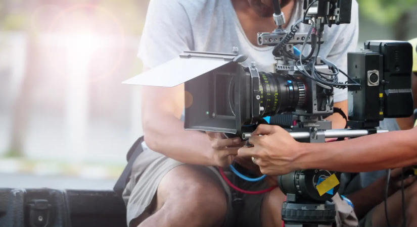 174 millió forintos adócsalást leplezett le a filmiparban a NAV