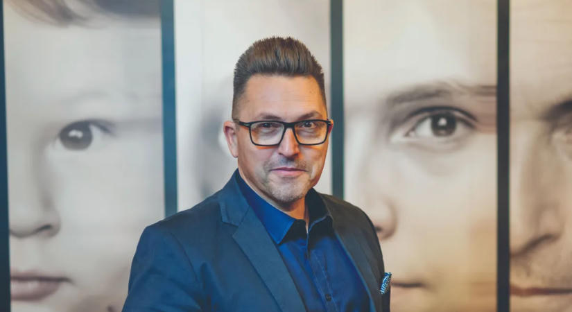 Így reagált a betegségből lábadozó Ákos rajongói szívszorító gesztusára