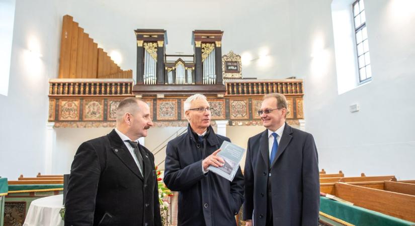 Soltész Miklós Rétfaluban: A külhoni magyarság megmaradásának egyik legfontosabb feltétele az egyházak jelenléte