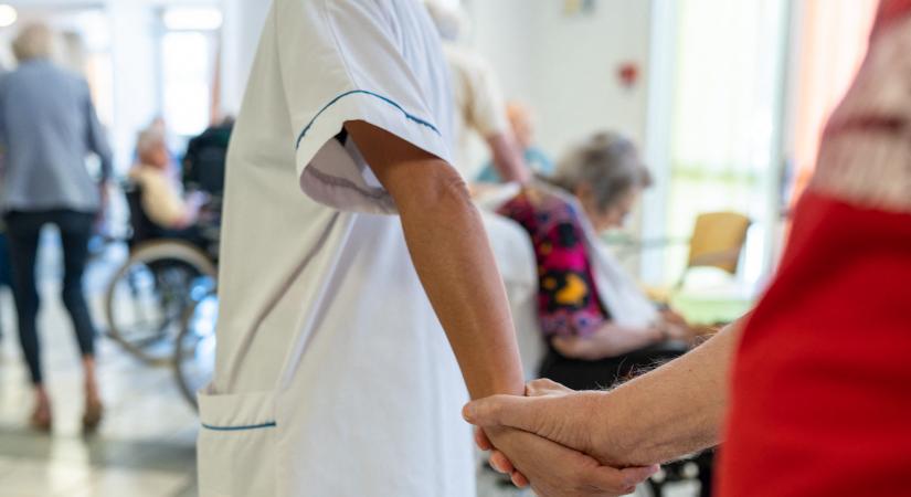 Mentális egészség, otthonápolás, idősgondozás, gyermekvédelem: hol van a szociális védőhálóból az állam?