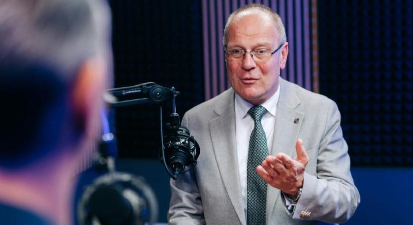 Kérdésesnek látja a Fidesz jövőjét Navracsics Tibor