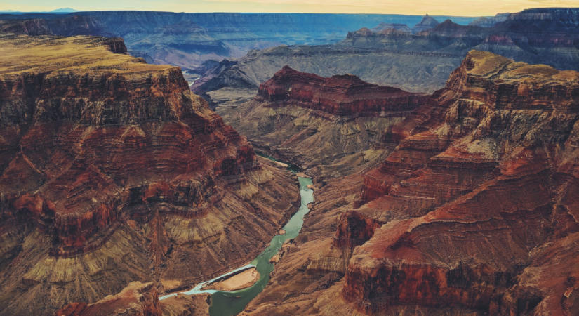 Újabb pusztító villámárvíz csapott le, videón, ahogy végigsöpör a Grand Canyon egy részén