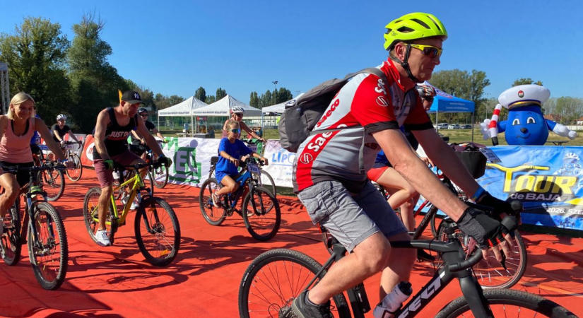 Ötszáz bringással rajtolt el az első MewoSport Tour de Baja  fotók, videó