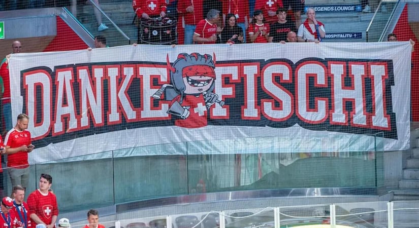 Hamis oltási igazolás miatt négyéves eltiltást kapott a svájci hokiedző
