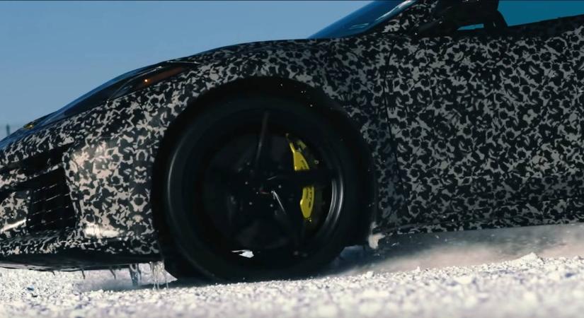 Hibrid és elektromos Corvette-en dolgozik a GM