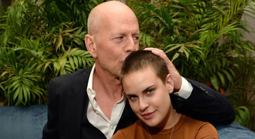 Férjhez ment Bruce Willis és Demi Moore legkisebb lánya: 712 órán át készült az esküvői ruhája: FOTÓK