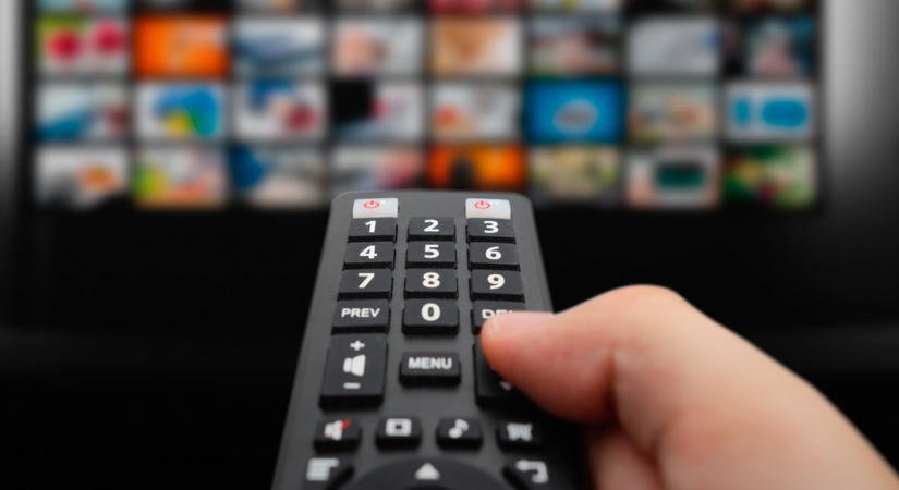 Most jött, nagyot váltott a TV2 híres sztárja. Stohl András oldalán láttuk, de az RTL képernyőjére tér vissza