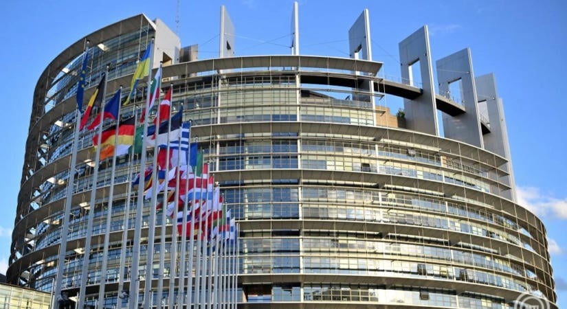 Dombrovskis: az EU-nak tovább kell szigorítania az Oroszország elleni gazdasági nyomást