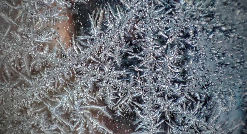 -15 fokot hozott a tél első komolyabb támadása Skandinávia északi részén