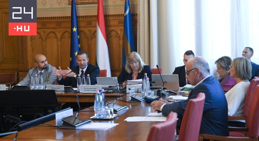 1994-ig nyúl vissza a végrehajtói visszaéléseket vizsgáló parlamenti bizottság