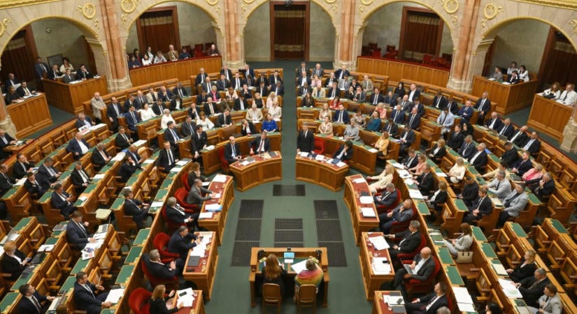 „Sokan átmehetnek a fekete gazdaságba” – szakértők a KATA-változásokról