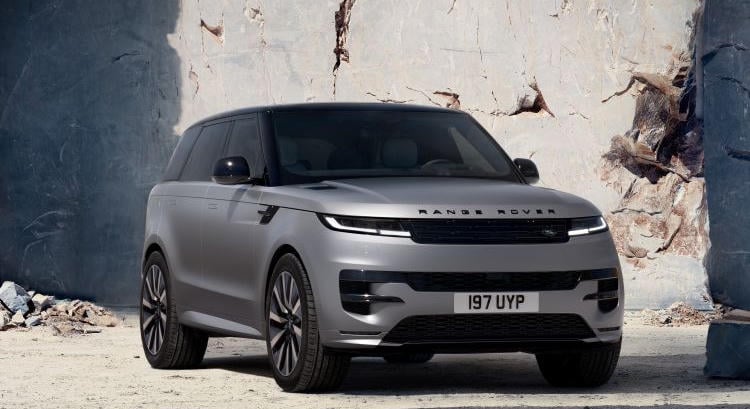 Megérkezett az elektromos Range Rover Sport