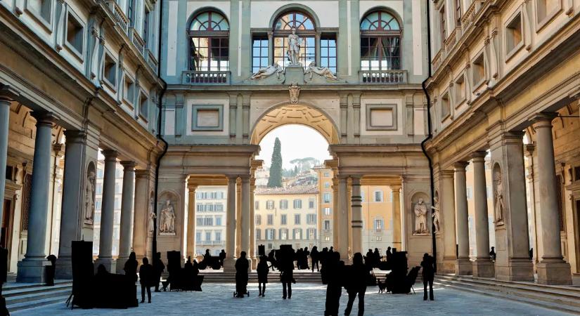 A tomboló hőség miatt függesztették fel a jegyeladást a firenzei Uffizi-képtárban