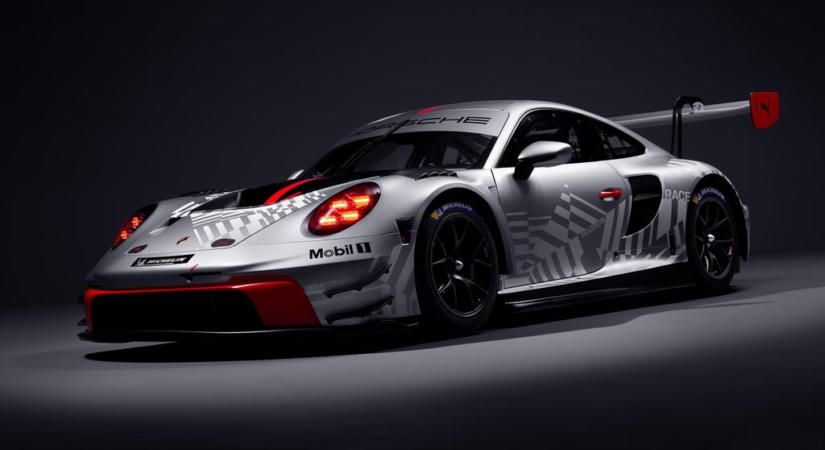 86 millióért vadiúj, gyári Porsche 911 versenyautót vehetsz
