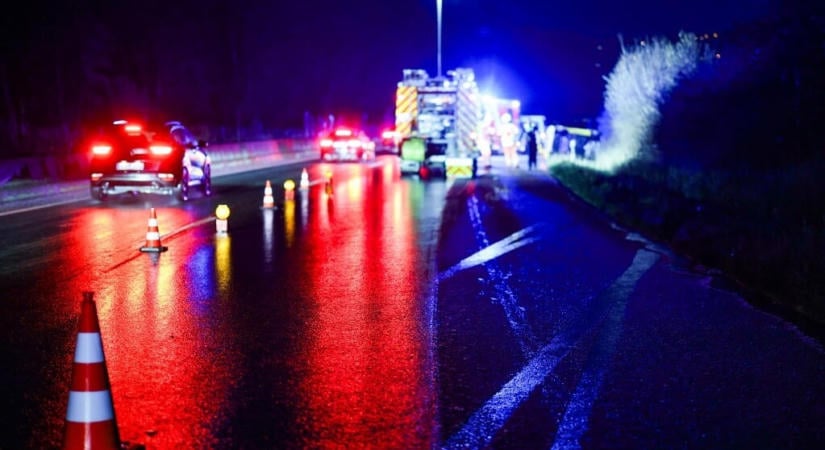 Éjszaka többször is lezárják az M1-es autópályát
