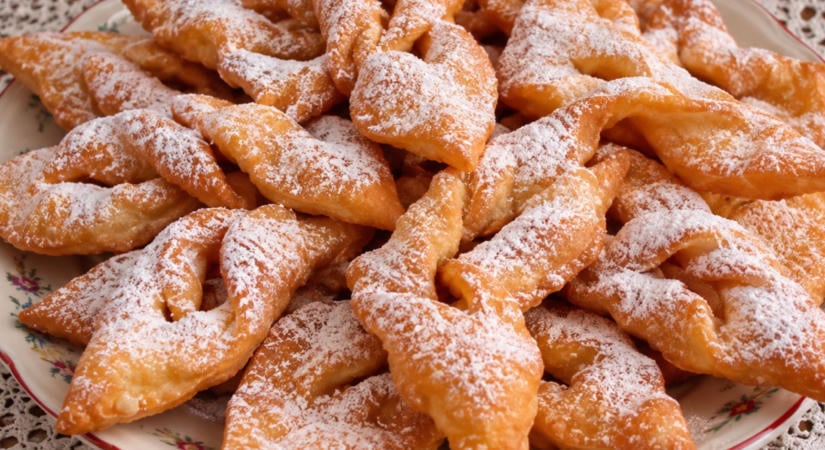 Retró csörögefánk, ahogy a nagymama készítette: ropogós finomság