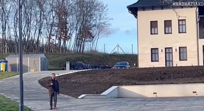 Újabb fideszes mutyit lepleztek le: A fideszes polgármesternek terepjáró is jutott a támogatásokból, nem csak jakuzzis palota