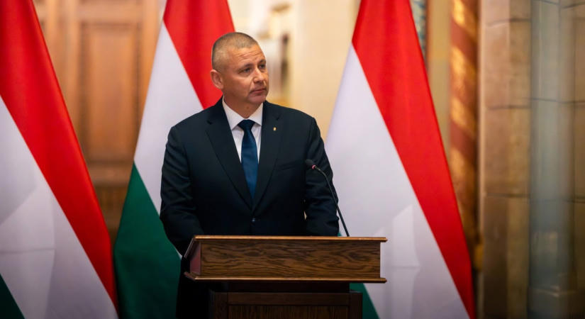 Az Orbán-kormány emberei ültek az igazgatóságban, ami engedélyt adott a Ruszin-Szendi által használt villára