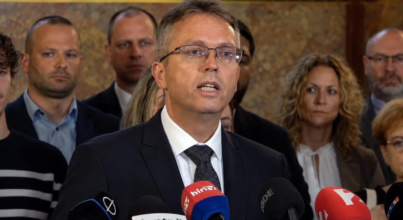 Most aztán tényleg szorul a hurok Hankó körül: választókerületekre szabhatták az NKA milliárdjait