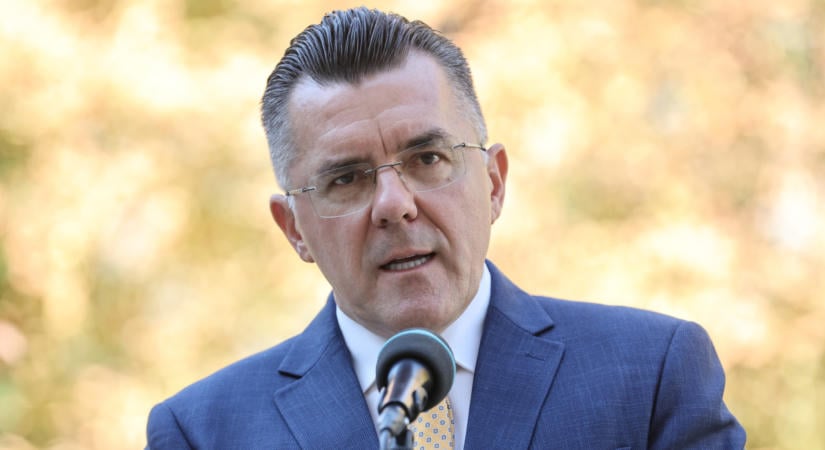 Dungaciu: előrehozott választások jelentik a kiutat