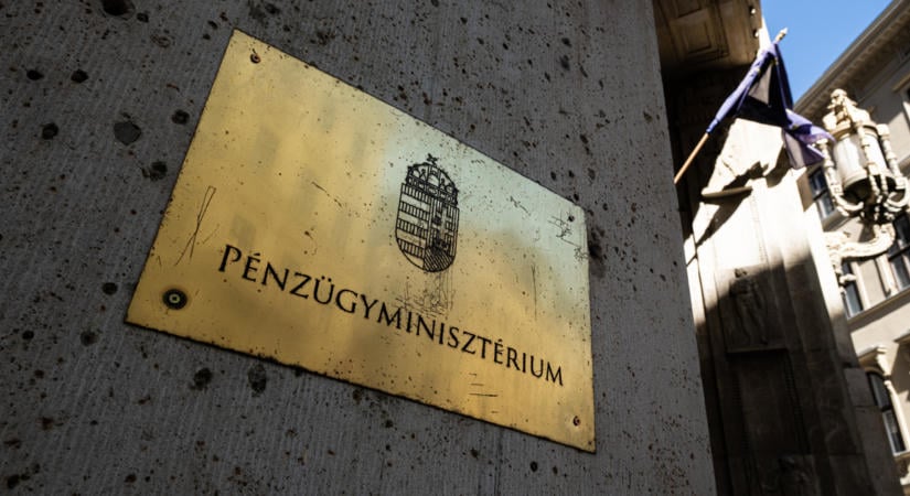 Megszólalt a Pénzügyminisztérium a lakossági állampapírokról