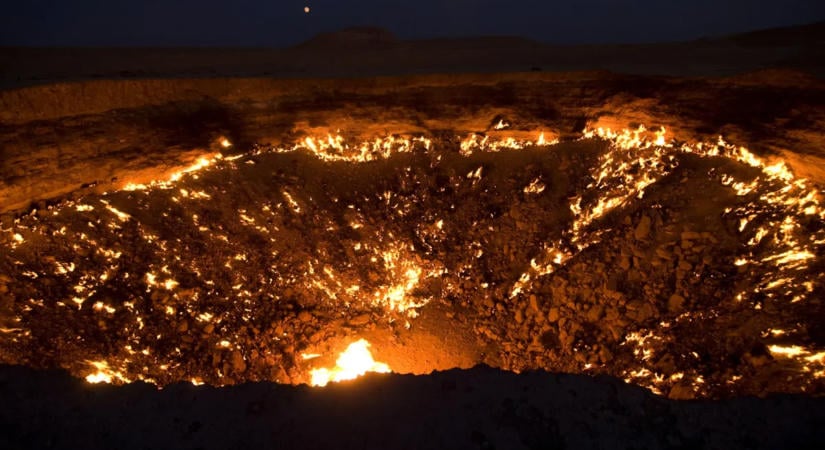 Valamit talált a NASA: lábakkal rendelkező alakzatot fotóztak