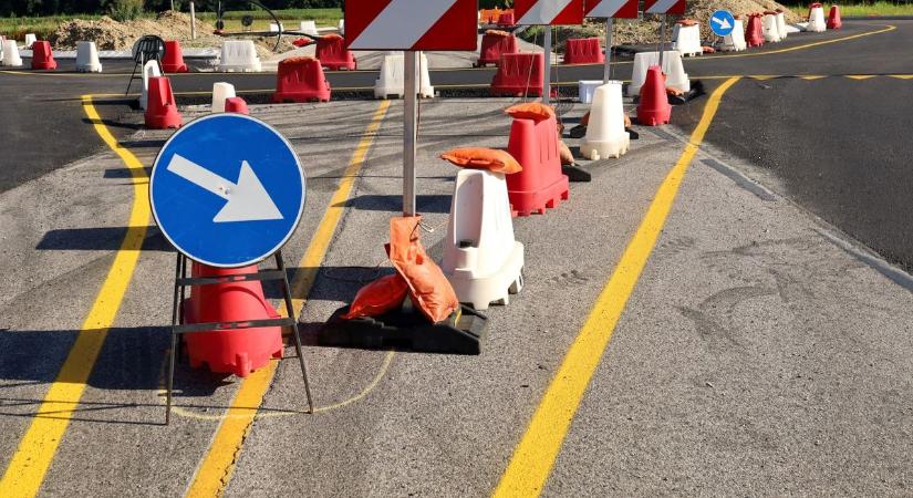 Közúti munkálatok miatt ezeken a szakaszokon lassabban halad a forgalom