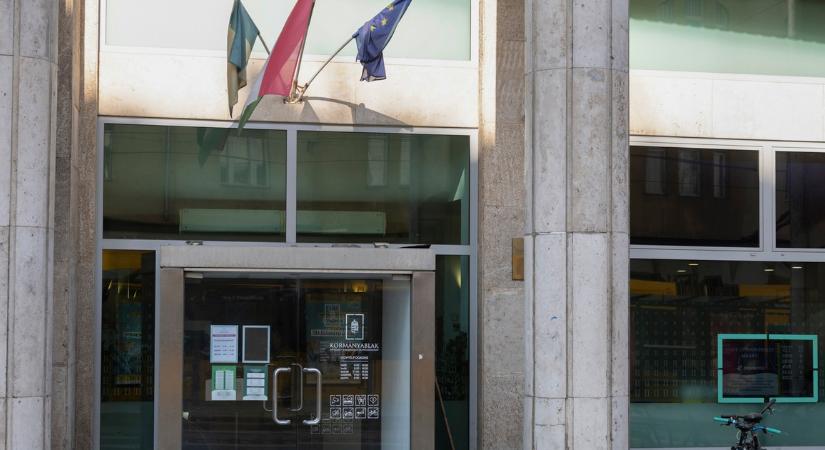 Így tartanak nyitva a kormányablakok és a hivatalok a nyáron – nincs központi igazgatási szünet idén
