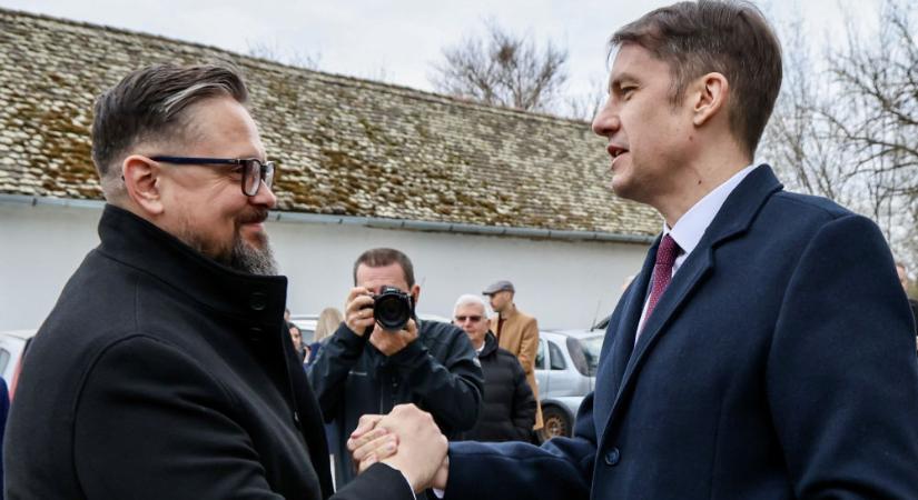 Juhász: A VMSZ-nek köszönhetően elkezdődhet a fejlesztési projektjek műszaki-tervezési dokumentációjának elkészítése