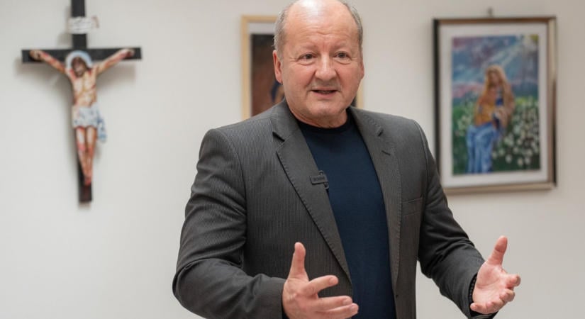 Simicskó István: Az elmúlt években rendszeressé váltak a keresztények elleni agresszív megnyilvánulások