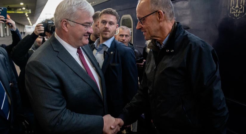 Merz milliárdos katonai segélycsomag ígéretével és a közös fegyvergyártás tervével érkezett Kijevbe