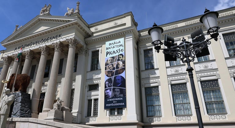 Eddig nem látott Picasso-grafikák érkeznek Szegedre a Múzeumok őszi éjszakáján