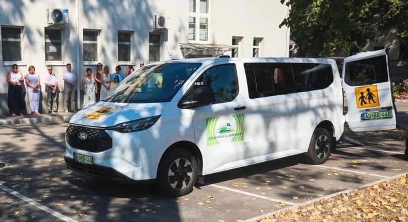 Elektromos meghajtású kisbusz beszerzése indul Hajdúböszörményben