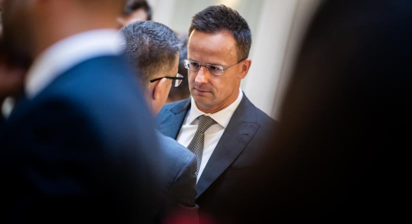 Nyilvánosságra hozták Dzsudzsák Balázs súlyos emailjét Szijjártónak, országos felháborodás lett belőle