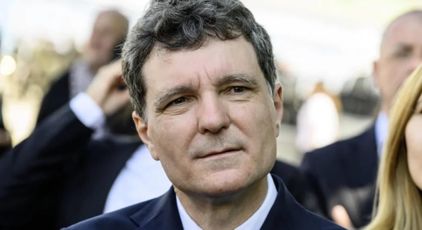 Összehívta a legfelsőbb védelmi tanácsot a román államfő a fekete-tengeri incidensek miatt
