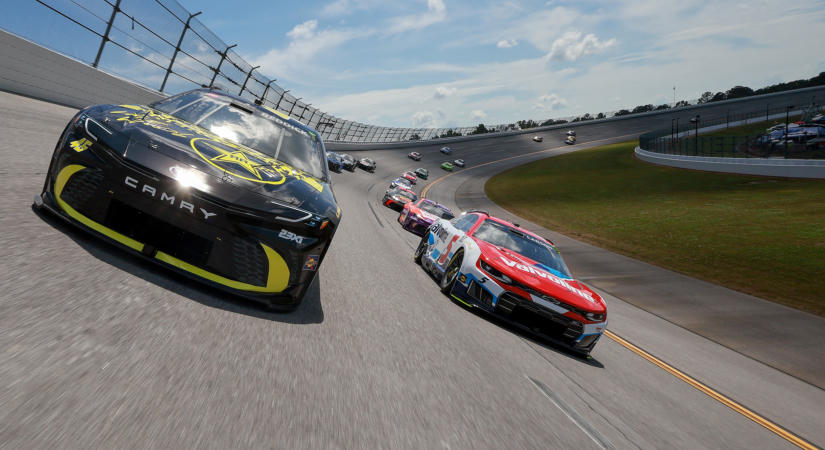 Nemzetközi futam, új névadó szponzor és megint lesz road a Chase-ben: Íme a NASCAR 2027-es versenynaptára!