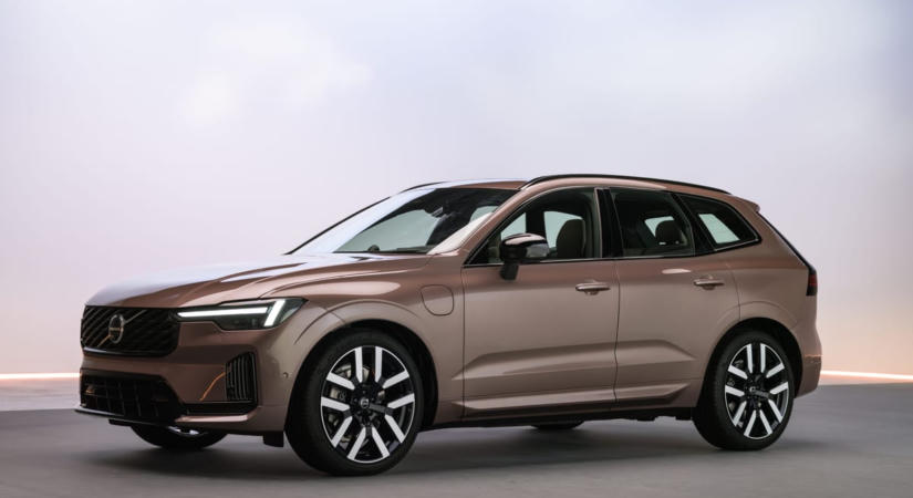 200 km villanyhatótávval érkezik a friss Volvo XC60 PHEV