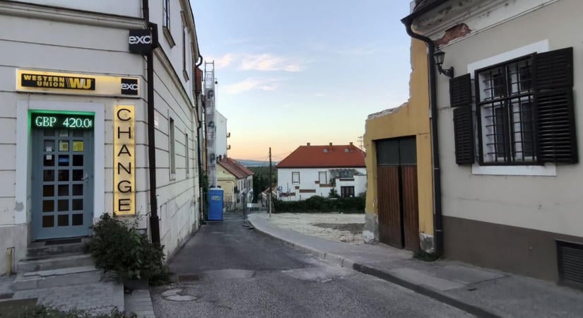 Megszűnik a forgalomkorlátozás ebben a veszprémi utcában